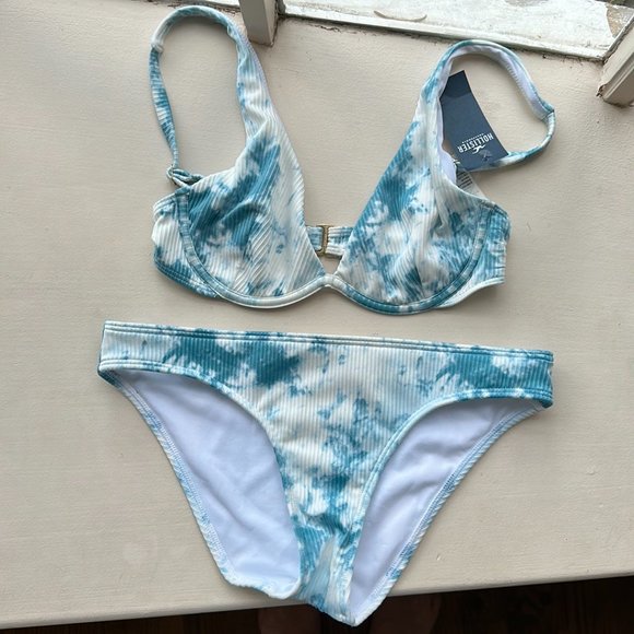 Hollister NWT Blue and White Ribbed Tie-Dye Bikini Top Size XS - Picture 2 of 5